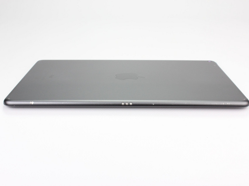 Refurbished Apple iPad Air 3. Generation (A2152) Wi-Fi (2019), APL1W81, 3 GB,LPDDR4X, 10.5" ins., 2224x1668 px, SSD, 64 GB Product code: 1202812 ESA-TECH Image 3 of 6" title="Apple iPad Air 3. Generation (A2152) Wi-Fi (2019) - 100 €, Product code: 1202812 - Image 3 of 6