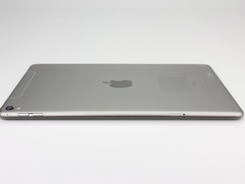 Refurbished Apple iPad Pro 9.7 (A1674) Wi-Fi + Cellular (2017), APL1021, 2 GB,LPDDR4, 9.7" ins., 2048x1536 px, SSD, 128 GB Product code: 1202225 ESA-TECH Image 3 of 6" title="Apple iPad Pro 9.7 (A1674) Wi-Fi + Cellular (2017) - 89 €, Product code: 1202225 - Image 3 of 6