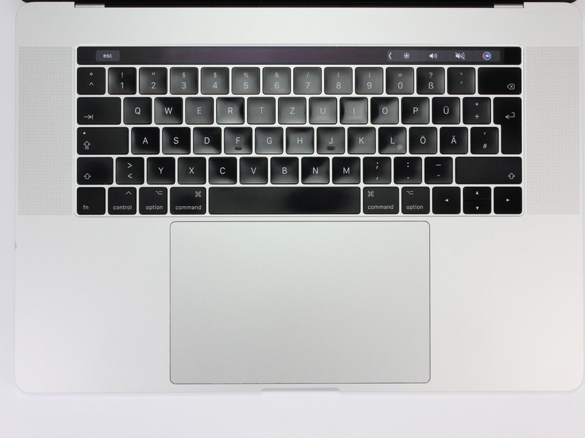 Refurbished Apple MacBook Pro 14,3 A1707 (2017), i7-7820HQ, 16 GB,LPDDR3, 15.4" ins., 2880х1800 px, SSD, 512 GB Produktcode: 12011975 ESA-TECH Bild 2 von 15" title="Apple MacBook Pro 14,3 A1707 (2017) - 389 €, Produktcode: 12011975 - Bild 2 von 15