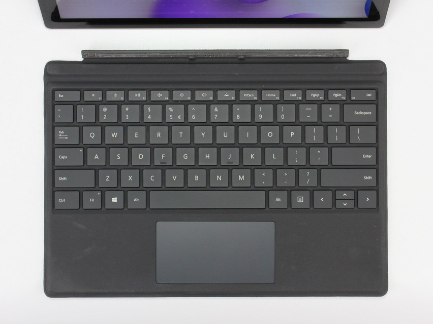 Refurbished Microsoft Surface Pro 4th Gen 1724, i5-6300U, 8 GB,LPDDR3, 12.3" ins., 2736x1824 px, SSD, 256 GB Produktcode: 16021557 ESA-TECH Bild 2 von 12" title="Microsoft Surface Pro 4th Gen 1724 - 149 €, Produktcode: 16021557 - Bild 2 von 12