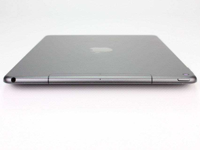 Refurbished Apple iPad Air 3. Generation (A2123) Wi-Fi + Cellular (2020), APL1W81, 3 GB,LPDDR4X, 10.5" ins., 2224x1668 px, SSD, 64 GB Product code: 12023196 ESA-TECH Image 9 of 9" title="Apple iPad Air 3. Generation (A2123) Wi-Fi + Cellular (2020) - 199 €, Product code: 12023196 - Image 9 of 9