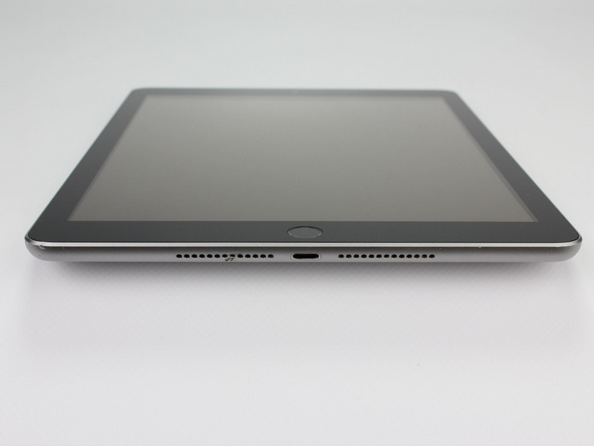 Refurbished Apple iPad 6 Generation (A1893) Wi-Fi (2018), APL1W24, 2 GB,LPDDR4, 9.7" ins., 2048x1536 px, SSD, 128 GB Produktcode: 12023228 ESA-TECH Bild 4 von 10" title="Apple iPad 6 Generation (A1893) Wi-Fi (2018) - 119 €, Produktcode: 12023228 - Bild 4 von 10