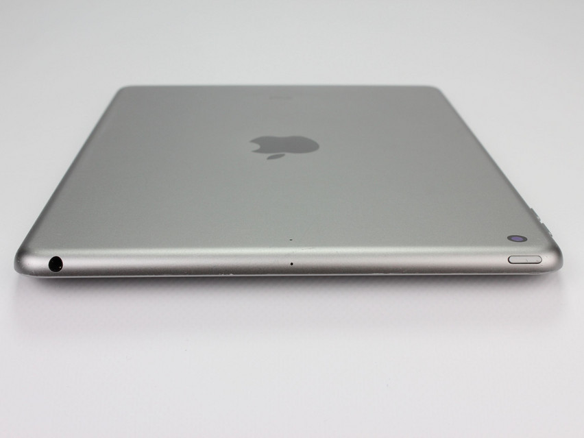 Refurbished Apple iPad 6 Generation (A1893) Wi-Fi (2018), APL1W24, 2 GB,LPDDR4, 9.7" ins., 2048x1536 px, SSD, 128 GB Produktcode: 12023228 ESA-TECH Bild 8 von 10" title="Apple iPad 6 Generation (A1893) Wi-Fi (2018) - 119 €, Produktcode: 12023228 - Bild 8 von 10