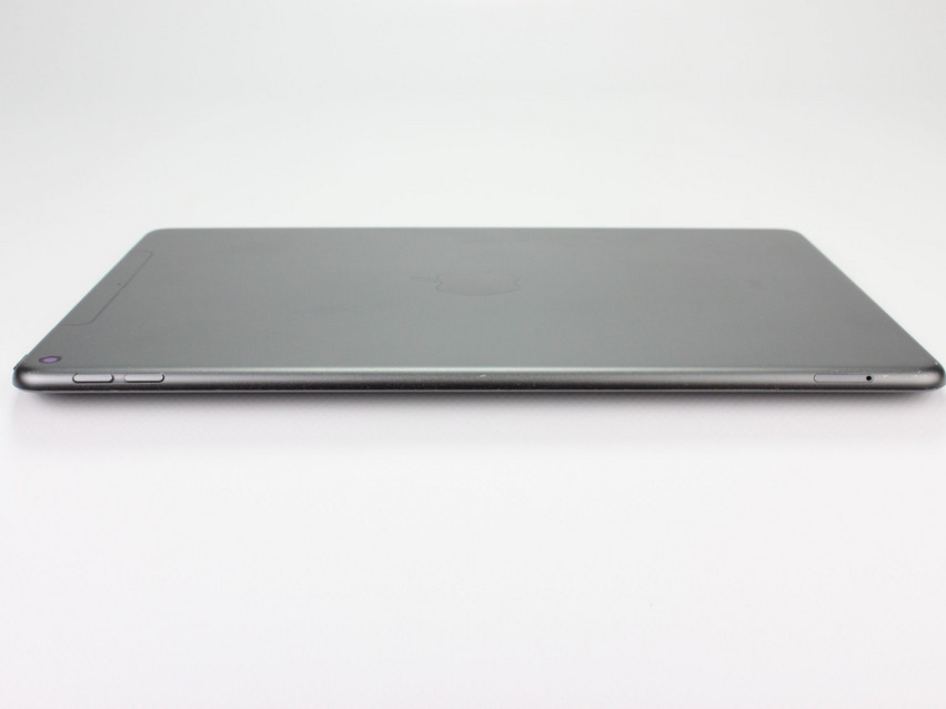 Refurbished Apple iPad Air 3. Generation (A2123) Wi-Fi + Cellular (2019), APL1W81, 3 GB,LPDDR4X, 10.5" ins., 2224x1668 px, SSD, 256 GB Produktcode: 12023195 ESA-TECH Bild 7 von 8" title="Apple iPad Air 3. Generation (A2123) Wi-Fi + Cellular (2019) - 239 €, Produktcode: 12023195 - Bild 7 von 8