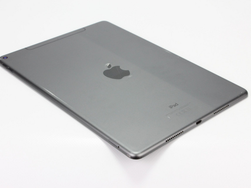 Refurbished Apple iPad Air 3. Generation (A2123) Wi-Fi + Cellular (2019), APL1W81, 3 GB,LPDDR4X, 10.5" ins., 2224x1668 px, SSD, 256 GB Produktcode: 12023198 ESA-TECH Bild 10 von 10" title="Apple iPad Air 3. Generation (A2123) Wi-Fi + Cellular (2019) - 169 €, Produktcode: 12023198 - Bild 10 von 10