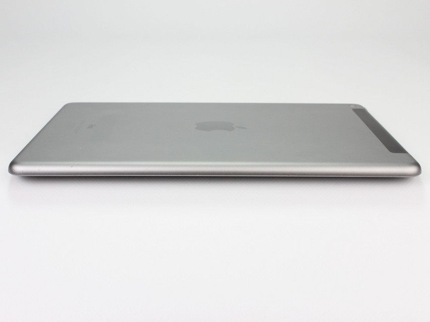 Refurbished Apple iPad 6 Generation (A1954) Wi-Fi + Cellular (2018), APL1W24, 2 GB,LPDDR4, 9.7" ins., 2048x1536 px, SSD, 128 GB Product code: 12023254 ESA-TECH Image 6 of 7" title="Apple iPad 6 Generation (A1954) Wi-Fi + Cellular (2018) - 99 €, Product code: 12023254 - Image 6 of 7