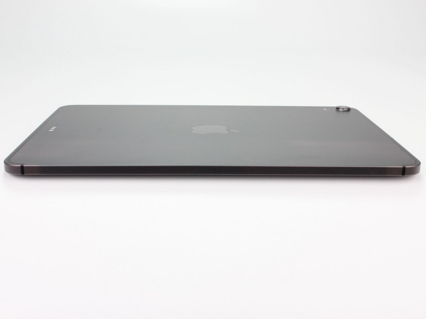 Refurbished Apple iPad Pro 11 1st Generation (A1934) Wi-Fi + Cellular (2019) 4 GB,LPDDR4, 11" ins., 2388x1668 px, SSD, 256 GB Product code: 12023180 ESA-TECH Image 8 of 8" title="Apple iPad Pro 11 1st Generation (A1934) Wi-Fi + Cellular (2019) - 259 €, Product code: 12023180 - Image 8 of 8