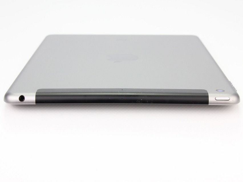 Refurbished Apple iPad 6. Generation (A1954) Wi-Fi + Cellular (2018), APL1W24, 2 GB,LPDDR4, 9.7" ins., 2048x1536 px, SSD, 128 GB Produktcode: 12023243 ESA-TECH Bild 8 von 8" title="Apple iPad 6. Generation (A1954) Wi-Fi + Cellular (2018) - 129 €, Produktcode: 12023243 - Bild 8 von 8