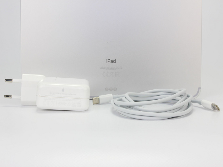 Refurbished Apple iPad Pro 12.9 Zoll (3. Gen) Wi‑Fi + Cellular A1895 (2018) 6 GB,LPDDR4, 12.9" ins., 2732x2048 px, SSD, 1 TB Produktcode: 12023411 ESA-Tech Bild 3 von 8" title="Apple iPad Pro 12.9 Zoll (3. Gen) Wi‑Fi + Cellular A1895 (2018) - 599 €, Produktcode: 12023411 - Bild 3 von 8