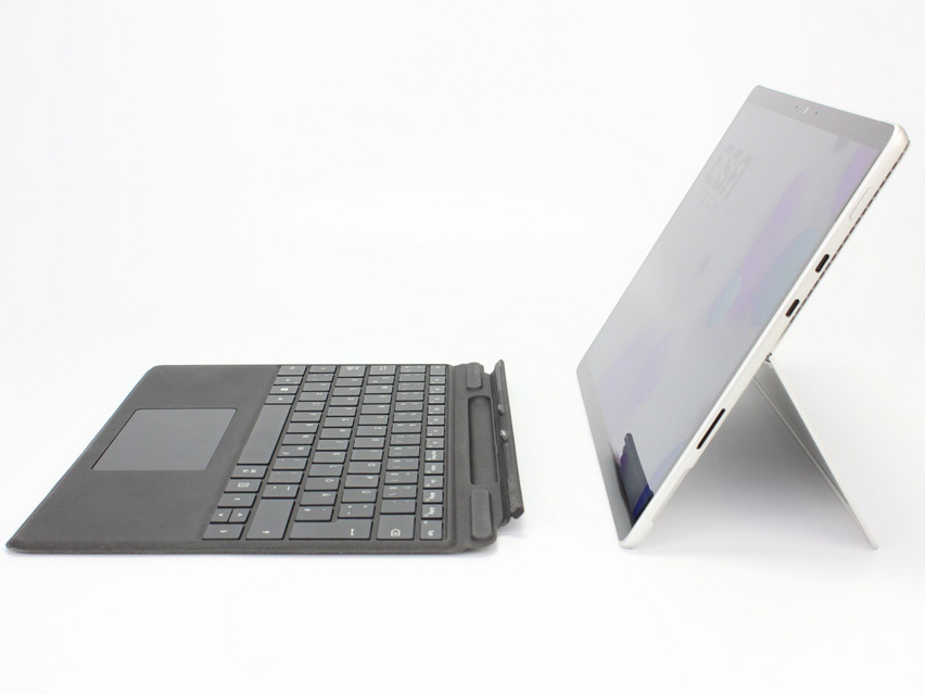 Refurbished Microsoft Surface Pro 8 (1983), i5-1145G7, 16 GB,LPDDR4, 13.0" ins., 2880x1920 px, SSD, 256 GB Produktcode: 16023391 ESA-Tech Bild 3 von 13" title="Microsoft Surface Pro 8 (1983) - 599 €, Produktcode: 16023391 - Bild 3 von 13
