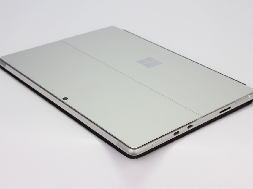 Refurbished Microsoft Surface Pro 8 (1983), i5-1145G7, 16 GB,LPDDR4, 13.0" ins., 2880x1920 px, SSD, 256 GB Produktcode: 16023391 ESA-Tech Bild 10 von 13" title="Microsoft Surface Pro 8 (1983) - 599 €, Produktcode: 16023391 - Bild 10 von 13