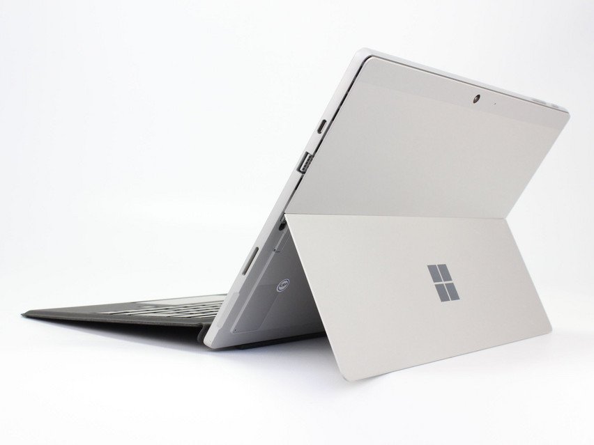 Refurbished Microsoft Surface Pro 5 (1796), i5-1135G7, 16 GB,LPDDR4, 12.3" ins., 2736x1824 px, SSD, 256 GB Produktcode: 16023392 ESA-Tech Bild 6 von 13" title="Microsoft Surface Pro 5 (1796) - 549 €, Produktcode: 16023392 - Bild 6 von 13