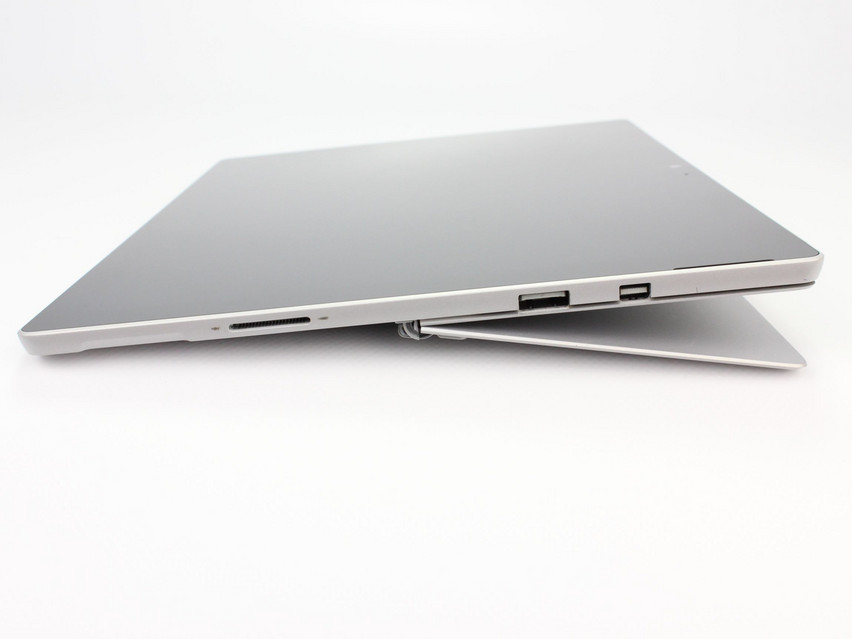 Refurbished Microsoft Surface Pro 5 (1796), i7-7600U, 8 GB,LPDDR3, 12.3" ins., 2736x1824 px, SSD, 256 GB Produktcode: 16023405 ESA-Tech Bild 9 von 14" title="Microsoft Surface Pro 5 (1796) - 239 €, Produktcode: 16023405 - Bild 9 von 14