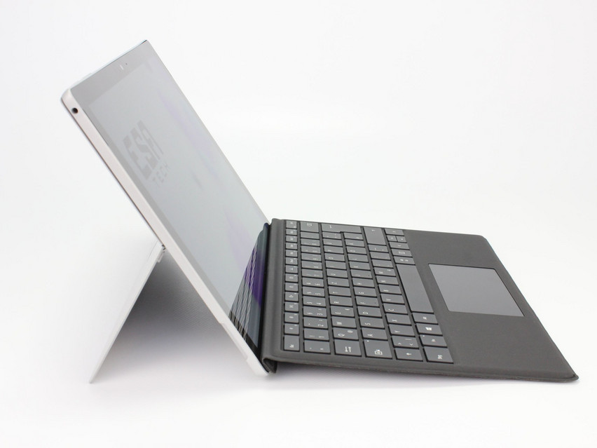 Refurbished Microsoft Surface Pro 5 (1807), i5-7300U, 8 GB,LPDDR3, 12.3" ins., 2736x1824 px, SSD, 256 GB Produktcode: 16023400 ESA-Tech Bild 5 von 14" title="Microsoft Surface Pro 5 (1807) - 229 €, Produktcode: 16023400 - Bild 5 von 14