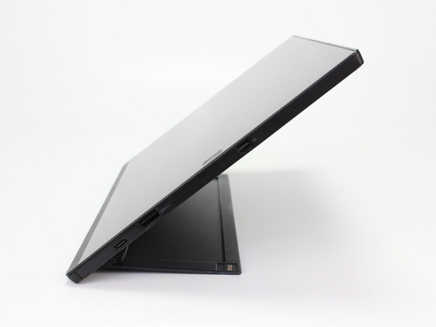 Refurbished Lenovo ThinkPad X1 Tablet Gen 2, i5-7Y54, 8 GB,LPDDR3, 12.0" ins., 2160х1440 px, SSD, 256 GB Produktcode: 13023386 ESA-Tech Bild 9 von 14" title="Lenovo ThinkPad X1 Tablet Gen 2 - 189 €, Produktcode: 13023386 - Bild 9 von 14