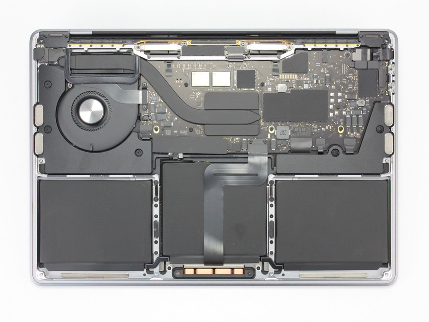 Refurbished Apple MacBook Pro 17,1 A2338 (2020) M1, APL1102, 16 GB,LPDDR4, 13.3" ins., 2560x1600 px, SSD, 512 GB Product code: 12013459 ESA-Tech Image 13 of 13" title="Apple MacBook Pro 17,1 A2338 (2020) M1 - 649 €, Product code: 12013459 - Image 13 of 13