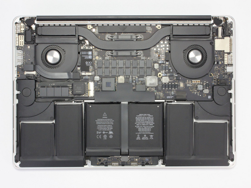Refurbished Apple MacBook Pro 11,4 A1398 (2015), i7-4770HQ, 16 GB,DDR3, 15.4" ins., 2880х1800 px, SSD, 512 GB Produktcode: 12013539 ESA-Tech Bild 13 von 13" title="Apple MacBook Pro 11,4 A1398 (2015) - 299 €, Produktcode: 12013539 - Bild 13 von 13