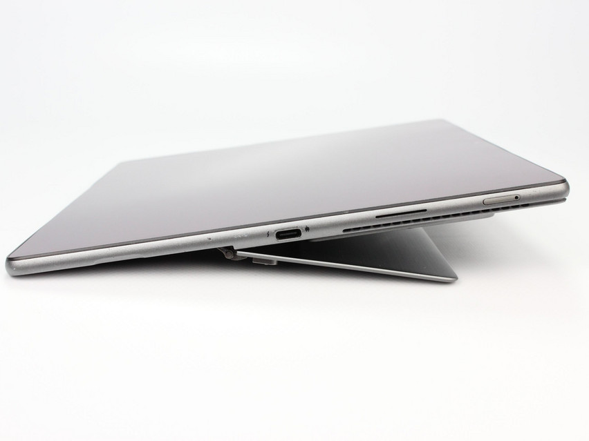 Refurbished Dell Latitude 7320 Detachable, i5-1140G7, 8 GB,LPDDR4, 13.0" ins., 1920х1280 px, SSD, 512 GB Produktcode: 1002291 ESA-Tech Bild 4 von 8" title="Dell Latitude 7320 Detachable - 399 €, Produktcode: 1002291 - Bild 4 von 8