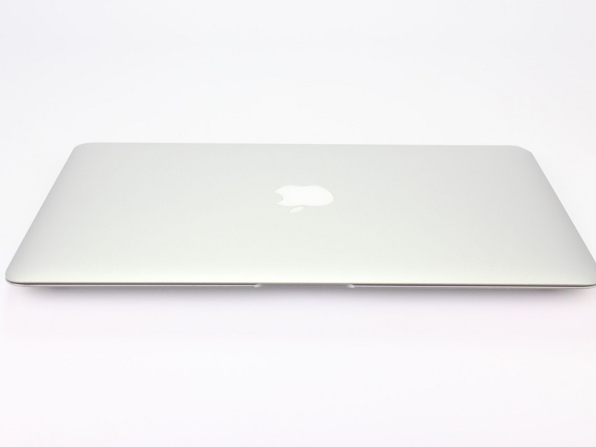 Refurbished Apple MacBook Air 6,2 A1466 (2013), I5-4250U, 4 GB,DDR3, 13.3" ins., 1440x900 px, SSD, 256 GB Produktcode: 12013477 ESA-Tech Bild 9 von 14" title="Apple MacBook Air 6,2 A1466 (2013) - 139 €, Produktcode: 12013477 - Bild 9 von 14