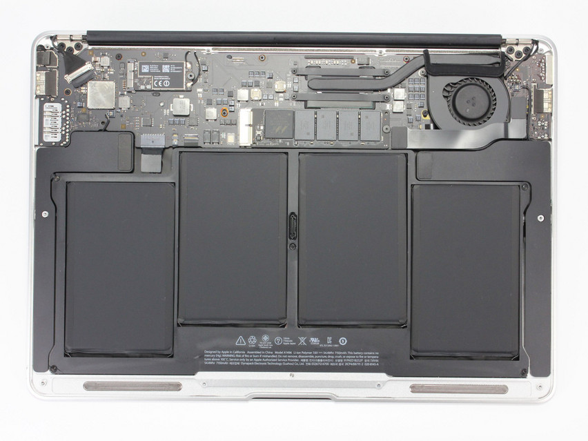 Refurbished Apple MacBook Air 6,2 A1466 (2013), I5-4250U, 4 GB,DDR3, 13.3" ins., 1440x900 px, SSD, 256 GB Produktcode: 12013477 ESA-Tech Bild 13 von 14" title="Apple MacBook Air 6,2 A1466 (2013) - 139 €, Produktcode: 12013477 - Bild 13 von 14