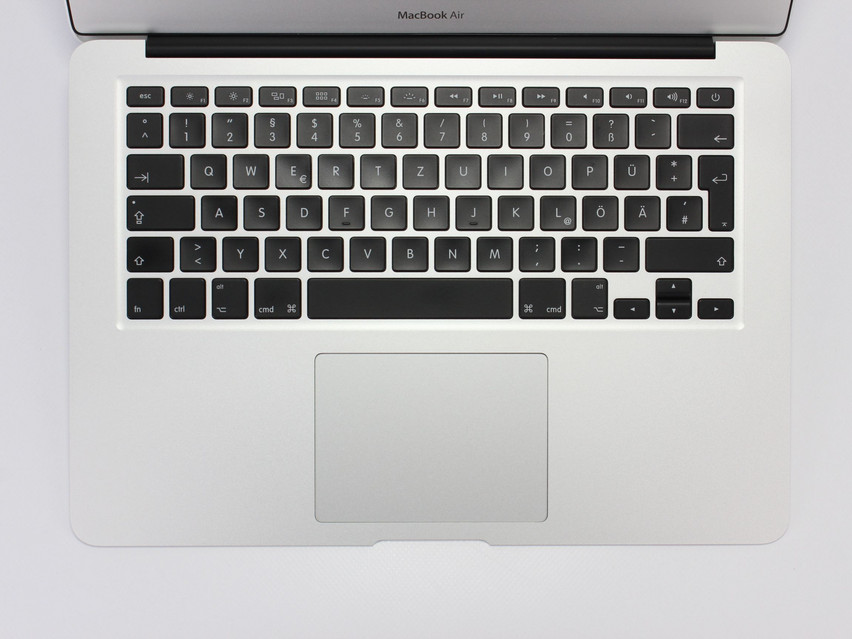 Refurbished Apple MacBook Air 6,2 A1466 (2014), i7-4650U, 8 GB,DDR3, 13.3" ins., 1440x900 px, SSD, 256 GB Produktcode: 12013474 ESA-Tech Bild 2 von 13" title="Apple MacBook Air 6,2 A1466 (2014) - 179 €, Produktcode: 12013474 - Bild 2 von 13