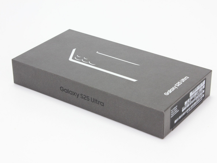New Samsung Galaxy S25 Ultra 12 GB, 6,9" ins., 3120x1440 px, SSD, 256 GB Produktcode: 17063828 ESA-Tech Bild 1 von 4" title="Samsung Galaxy S25 Ultra - 899 €, Produktcode: 17063828 - Bild 1 von 4