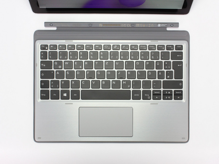 Refurbished Dell Latitude 7210 2-in-1, i5-10310U, 16 GB,LPDDR3, 12,3" ins., 1920х1280 px, SSD, 512 GB Product code: 10023705 ESA-Tech Image 2 of 14" title="Dell Latitude 7210 2-in-1 - 379 €, Product code: 10023705 - Image 2 of 14