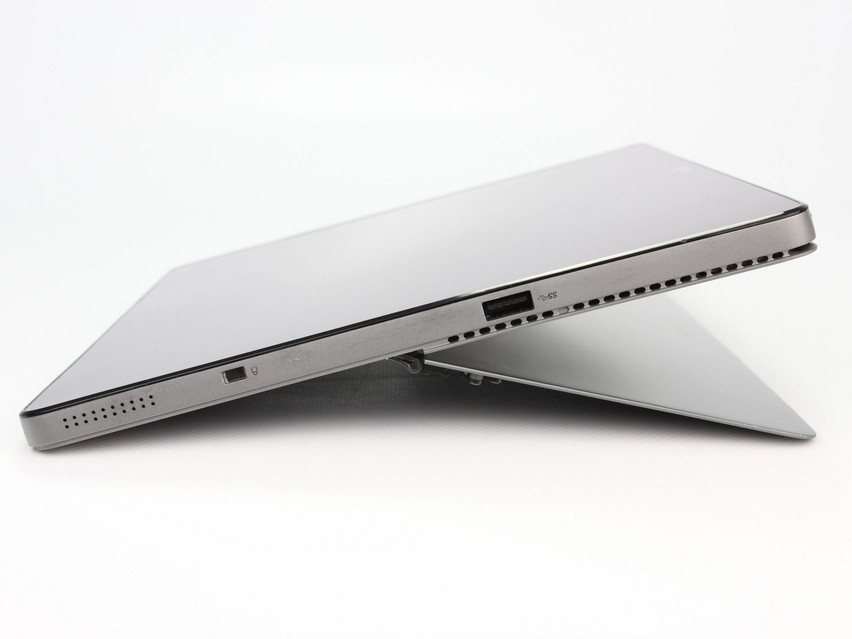 Refurbished Dell Latitude 7210 2-in-1, i5-10310U, 16 GB,LPDDR3, 12,3" ins., 1920х1280 px, SSD, 512 GB Produktcode: 10023703 ESA-Tech Bild 9 von 14" title="Dell Latitude 7210 2-in-1 - 349 €, Produktcode: 10023703 - Bild 9 von 14