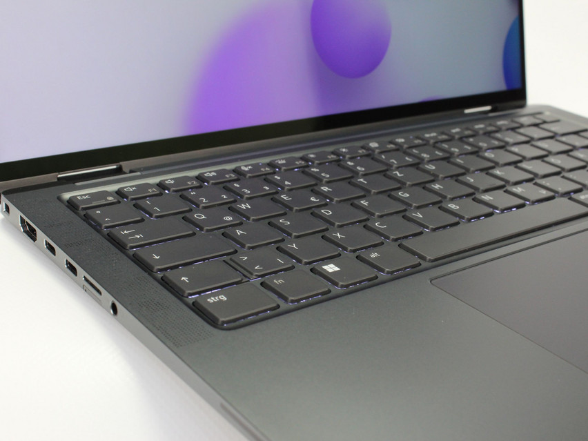 Refurbished Dell Latitude 9430 2-in-1, i7-1265U, 16 GB,LPDDR5, 14,0" ins., 2560x1600 px, SSD, 512 GB Produktcode: 10014112 ESA-Tech Bild 3 von 17" title="Dell Latitude 9430 2-in-1 - 699 €, Produktcode: 10014112 - Bild 3 von 17