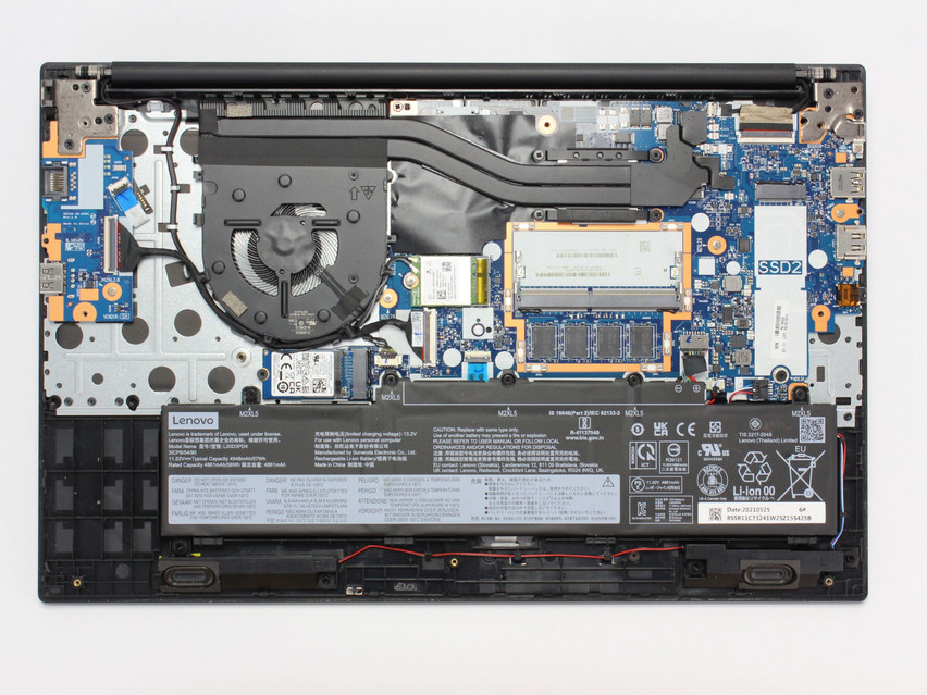 Refurbished Lenovo ThinkPad E15 Gen 3, 5500U, 8 GB,DDR4, 15,6" ins., 1920x1080 px, SSD, 256 GB Produktcode: 13014101 ESA-Tech Bild 14 von 14" title="Lenovo ThinkPad E15 Gen 3 - 349 €, Produktcode: 13014101 - Bild 14 von 14