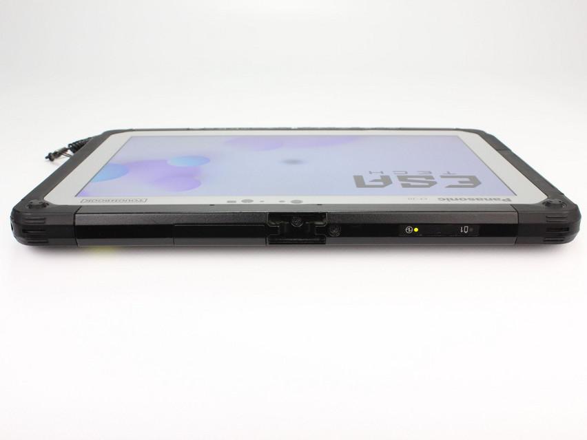 Refurbished Panasonic TOUGHBOOK CF-20 MK2, i5-7Y57, 8 GB,LPDDR3, 10,1" ins., 1920x1200 px, SSD, 256 GB Product code: 15022574 ESA-Tech Image 4 of 8" title="Panasonic TOUGHBOOK CF-20 MK2 - 249 €, Product code: 15022574 - Image 4 of 8