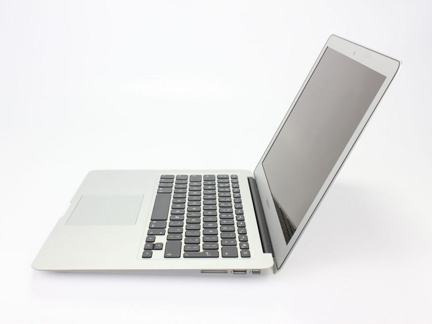 Refurbished Apple MacBook Air 7,2 A1466 (2017), i5-5350U, 8 GB,DDR3, 13,3" ins., 1440x900 px, SSD, 256 GB Produktcode: 12014140 ESA-Tech Bild 4 von 11" title="Apple MacBook Air 7,2 A1466 (2017) - 249 €, Produktcode: 12014140 - Bild 4 von 11