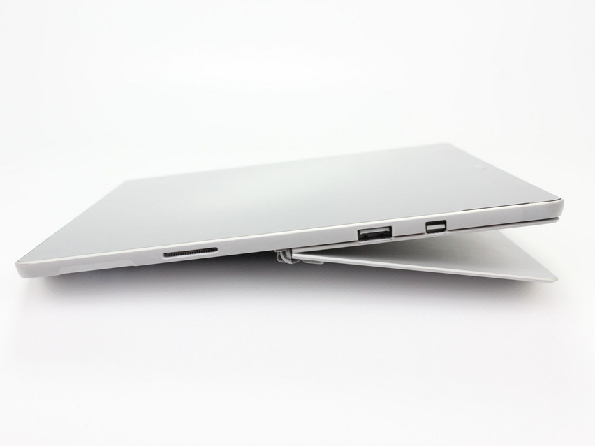 Refurbished Microsoft Surface Pro 5 (1807), i5-7300U, 8 GB,LPDDR3, 12,3" ins., 2736x1824 px, SSD, 256 GB Produktcode: 16023401 ESA-Tech Bild 8 von 12" title="Microsoft Surface Pro 5 (1807) - 199 €, Produktcode: 16023401 - Bild 8 von 12