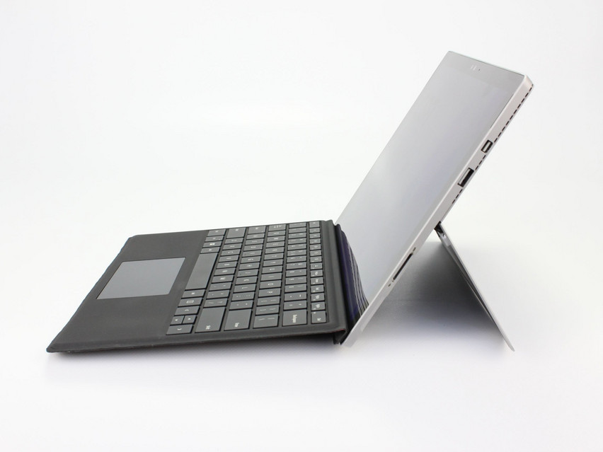 Refurbished Microsoft Surface Pro 4 (1724), i5-6300U, 8 GB,LPDDR3, 12,3" ins., 2736x1824 px, SSD, 256 GB Produktcode: 1602510 ESA-Tech Bild 4 von 12" title="Microsoft Surface Pro 4 (1724) - 149 €, Produktcode: 1602510 - Bild 4 von 12