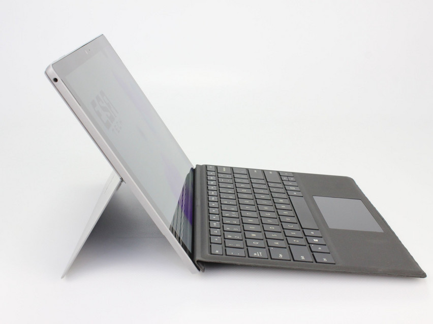 Refurbished Microsoft Surface Pro 5 (1807), i5-7300U, 8 GB,LPDDR3, 12,3" ins., 2736x1824 px, SSD, 256 GB Produktcode: 16023403 ESA-Tech Bild 4 von 12" title="Microsoft Surface Pro 5 (1807) - 249 €, Produktcode: 16023403 - Bild 4 von 12