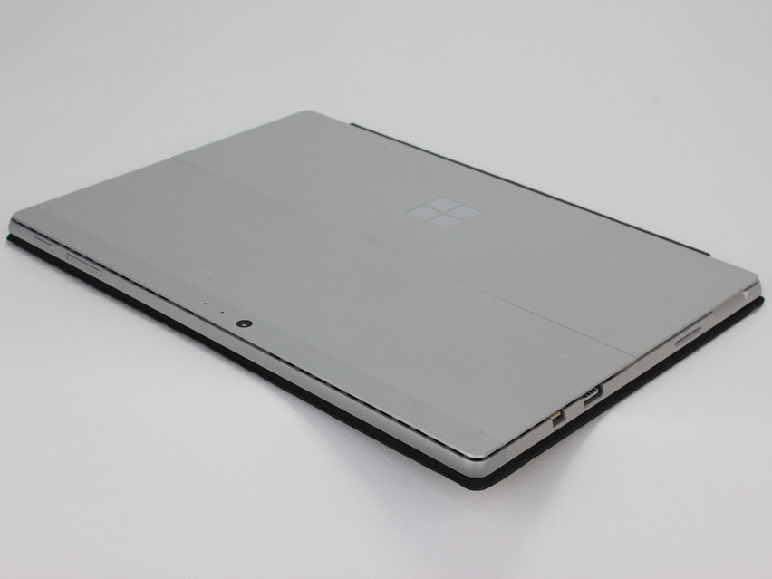 Refurbished Microsoft Surface Pro 5 (1807), i5-7300U, 8 GB,LPDDR3, 12,3" ins., 2736x1824 px, SSD, 256 GB Produktcode: 16023403 ESA-Tech Bild 9 von 12" title="Microsoft Surface Pro 5 (1807) - 249 €, Produktcode: 16023403 - Bild 9 von 12