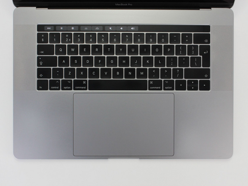 Refurbished Apple MacBook Pro 14,3 A1707 (2017), i7-7820HQ, 16 GB,LPDDR3, 15,4" ins., 2880х1800 px, SSD, 512 GB Produktcode: 12013579 ESA-Tech Bild 2 von 11" title="Apple MacBook Pro 14,3 A1707 (2017) - 379 €, Produktcode: 12013579 - Bild 2 von 11
