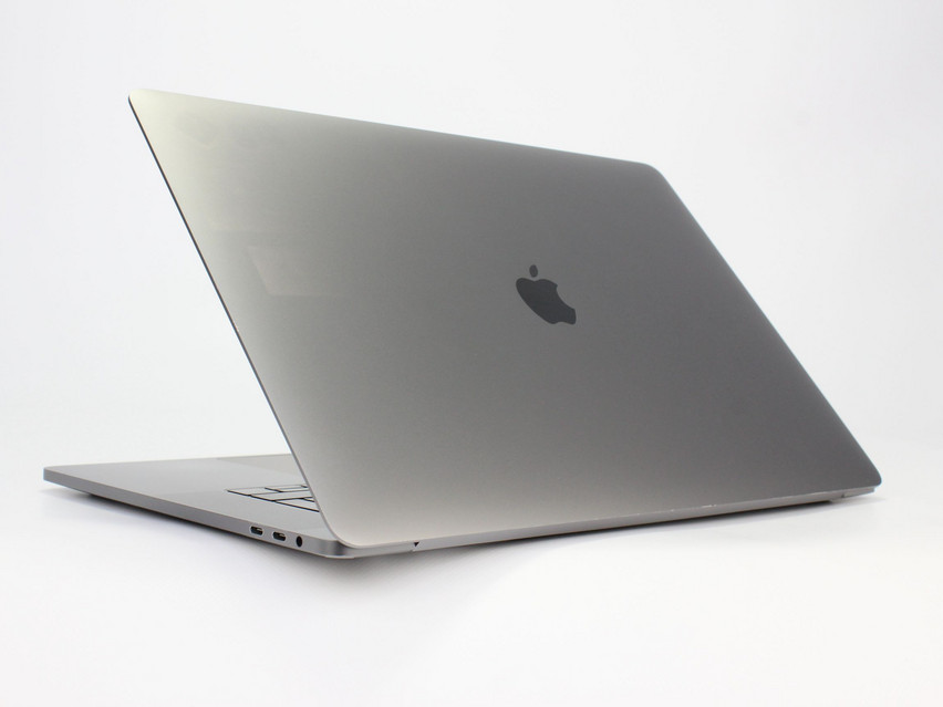 Refurbished Apple MacBook Pro 14,3 A1707 (2017), i7-7820HQ, 16 GB,LPDDR3, 15,4" ins., 2880х1800 px, SSD, 512 GB Produktcode: 12013579 ESA-Tech Bild 5 von 11" title="Apple MacBook Pro 14,3 A1707 (2017) - 379 €, Produktcode: 12013579 - Bild 5 von 11