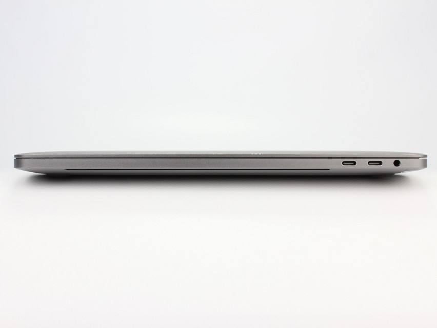 Refurbished Apple MacBook Pro 14,3 A1707 (2017), i7-7820HQ, 16 GB,LPDDR3, 15,4" ins., 2880х1800 px, SSD, 512 GB Produktcode: 12013579 ESA-Tech Bild 8 von 11" title="Apple MacBook Pro 14,3 A1707 (2017) - 379 €, Produktcode: 12013579 - Bild 8 von 11