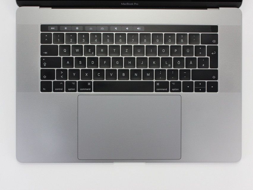 Refurbished Apple MacBook Pro 14,3 A1707 (2017), i7-7820HQ, 16 GB,LPDDR3, 15,4" ins., 2880х1800 px, SSD, 512 GB Product code: 12013593 ESA-Tech Image 2 of 11" title="Apple MacBook Pro 14,3 A1707 (2017) - 379 €, Product code: 12013593 - Image 2 of 11