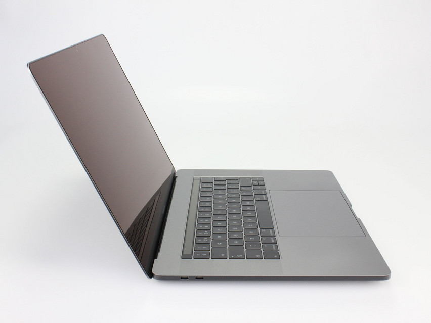 Refurbished Apple MacBook Pro 14,3 A1707 (2017), i7-7820HQ, 16 GB,LPDDR3, 15,4" ins., 2880х1800 px, SSD, 512 GB Produktcode: 12013576 ESA-Tech Bild 3 von 11" title="Apple MacBook Pro 14,3 A1707 (2017) - 379 €, Produktcode: 12013576 - Bild 3 von 11