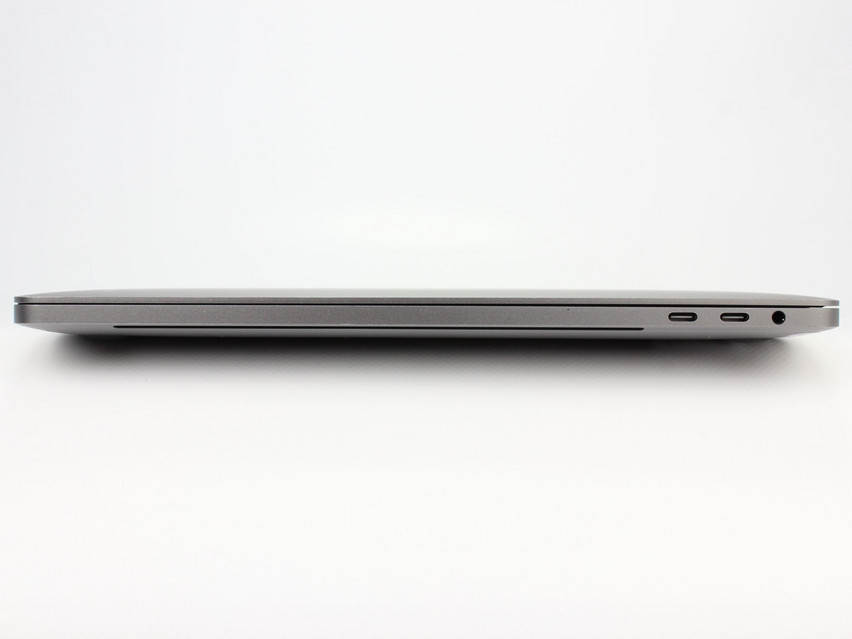 Refurbished Apple MacBook Pro 14,3 A1707 (2017), i7-7820HQ, 16 GB,LPDDR3, 15,4" ins., 2880х1800 px, SSD, 512 GB Produktcode: 12013576 ESA-Tech Bild 10 von 11" title="Apple MacBook Pro 14,3 A1707 (2017) - 379 €, Produktcode: 12013576 - Bild 10 von 11