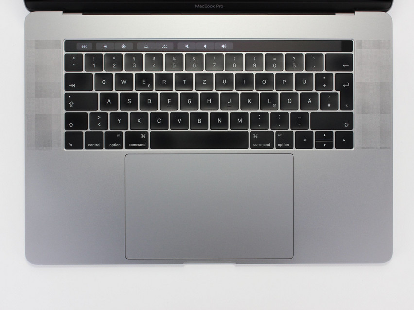 Refurbished Apple MacBook Pro 13,3 A1707 (2016), i7-6700HQ, 16 GB,LPDDR3, 15,4" ins., 2880х1800 px, SSD, 512 GB Produktcode: 12013569 ESA-Tech Bild 2 von 11" title="Apple MacBook Pro 13,3 A1707 (2016) - 399 €, Produktcode: 12013569 - Bild 2 von 11
