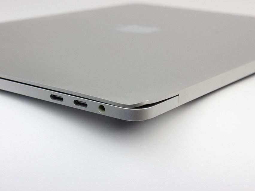 Refurbished Apple MacBook Pro 16,2 A2251 (2020), i7-1068NG7, 16 GB,LPDDR4X, 13,3" ins., 2560x1600 px, SSD, 512 GB Product code: 12013084 ESA-Tech Image 11 of 12" title="Apple MacBook Pro 16,2 A2251 (2020) - 439 €, Product code: 12013084 - Image 11 of 12