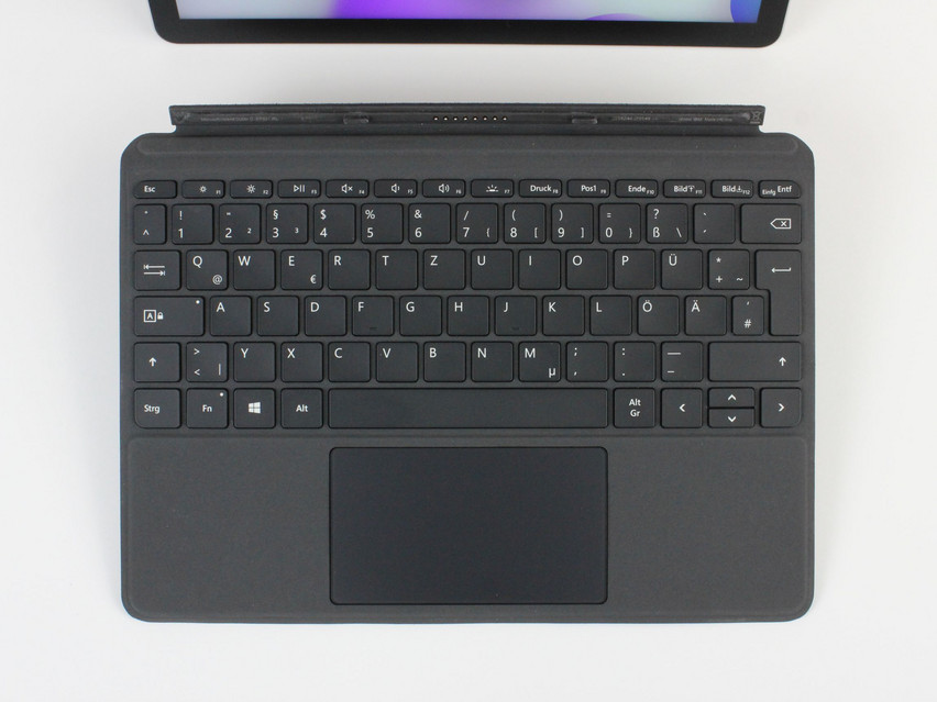 Refurbished Microsoft Surface Go 3 (1926), 6500Y, 4 GB,LPDDR3, 10,5" ins., 1920х1280 px, SSD, 64 GB Produktcode: 16024295 ESA-Tech Bild 2 von 11" title="Microsoft Surface Go 3 (1926) - 229 €, Produktcode: 16024295 - Bild 2 von 11