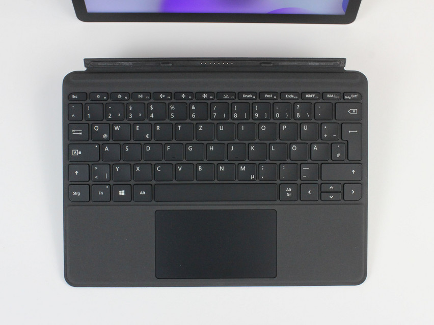 Refurbished Microsoft Surface Go 2 (1927), 8100Y, 8 GB,LPDDR3, 10,5" ins., 1920х1280 px, SSD, 128 GB Produktcode: 16024296 ESA-Tech Bild 2 von 11" title="Microsoft Surface Go 2 (1927) - 189 €, Produktcode: 16024296 - Bild 2 von 11