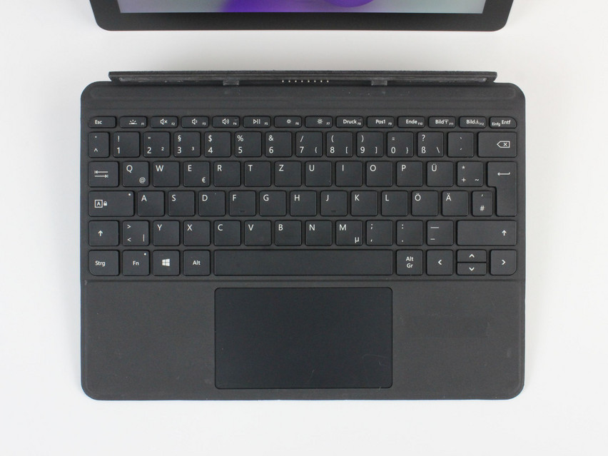 Refurbished Microsoft Surface Go 1 (1825), 4415Y, 8 GB,LPDDR3, 10,0" ins., 1800х1200 px, SSD, 128 GB Product code: 16024294 ESA-Tech Image 2 of 11" title="Microsoft Surface Go 1 (1825) - 149 €, Product code: 16024294 - Image 2 of 11