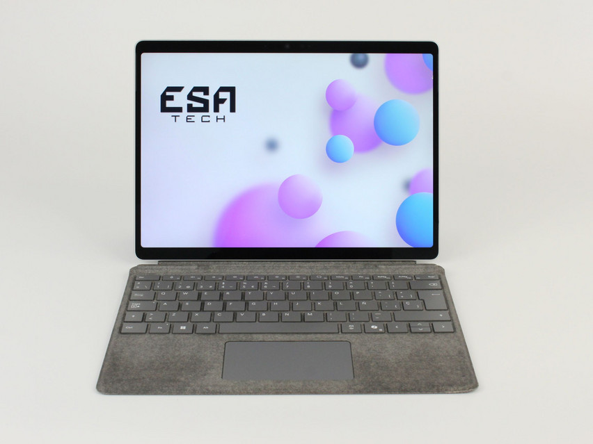 Refurbished Microsoft Surface Pro 10 for Business (2079), 5 135U, 16 GB,LPDDR5X, 13,0" ins., 2880x1920 px, SSD, 256 GB Product code: 16024719 ESA-Tech Image 1 of 12" title="Microsoft Surface Pro 10 for Business (2079) - 929 €, Product code: 16024719 - Image 1 of 12