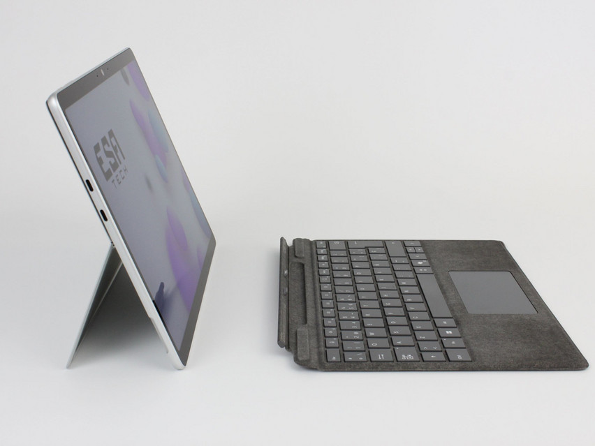 Refurbished Microsoft Surface Pro 10 for Business (2079), 5 135U, 16 GB,LPDDR5X, 13,0" ins., 2880x1920 px, SSD, 256 GB Product code: 16024719 ESA-Tech Image 3 of 12" title="Microsoft Surface Pro 10 for Business (2079) - 929 €, Product code: 16024719 - Image 3 of 12