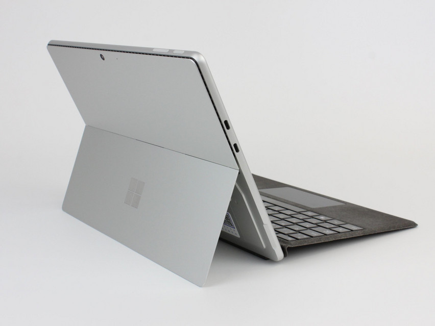 Refurbished Microsoft Surface Pro 10 for Business (2079), 5 135U, 16 GB,LPDDR5X, 13,0" ins., 2880x1920 px, SSD, 256 GB Product code: 16024719 ESA-Tech Image 5 of 12" title="Microsoft Surface Pro 10 for Business (2079) - 929 €, Product code: 16024719 - Image 5 of 12